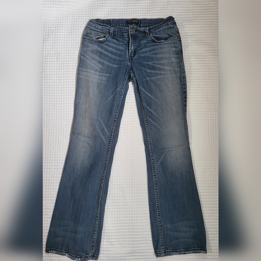 Levi's Too Superlow, 524 Jeans. Women's. Size 7M